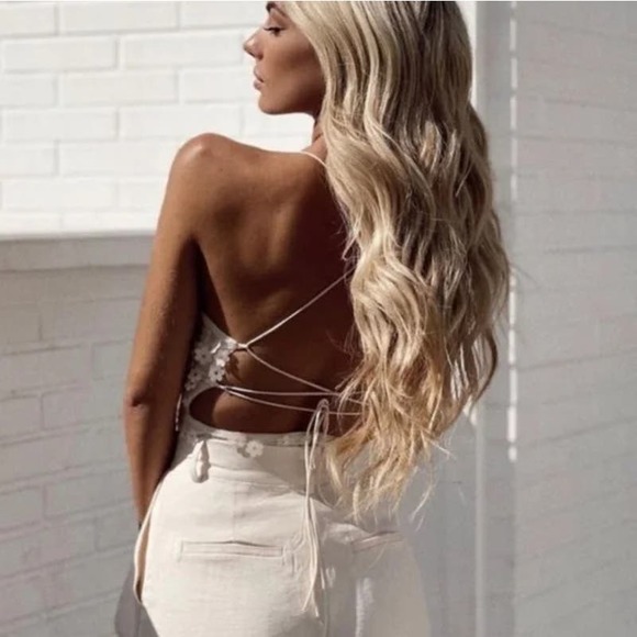 Zara Cream Lace Bodysuit - Picture 2 of 12